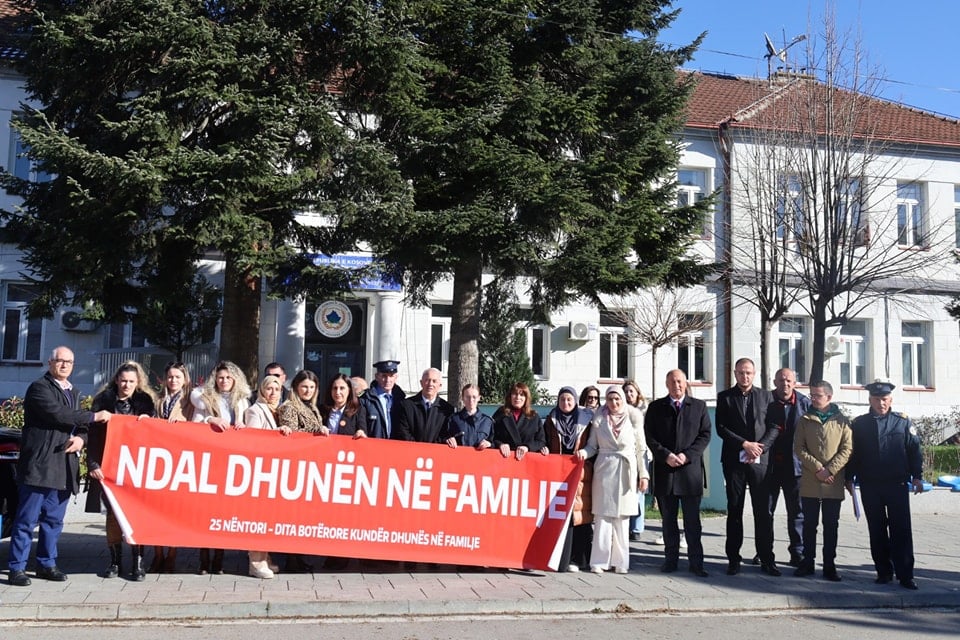 Në Komunën e Dragashit u shënua hapja e fushatës “16 Ditët e Aktivizmit Kundër Dhunës me Bazë Gjinore”