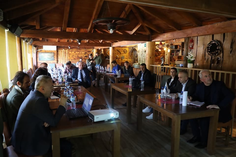 U Dragašu je održana javna rasprava o nacrtu prostornih planova za Nacionalni park Šar.