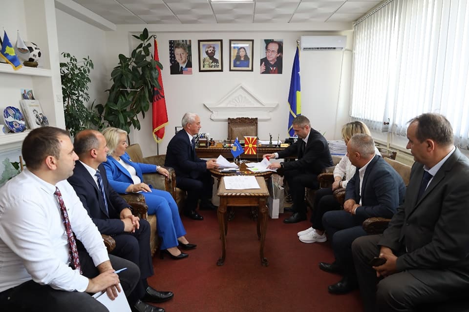 Opštinu Dragaš su posetili predsednik Opštine Mavrovo i Rostuša, g. Medat Kurtovski