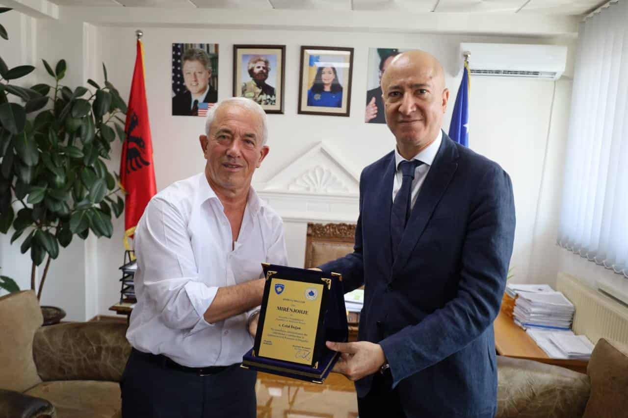 Kryetari Xheladini priti sot në një takim përshëndetës konsullin e Konsullatës së Përgjithshme të Republikës së Turqisë