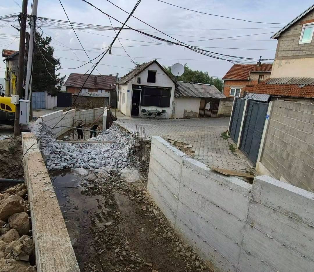 Punime infrastrukturore në fshatin Kuk