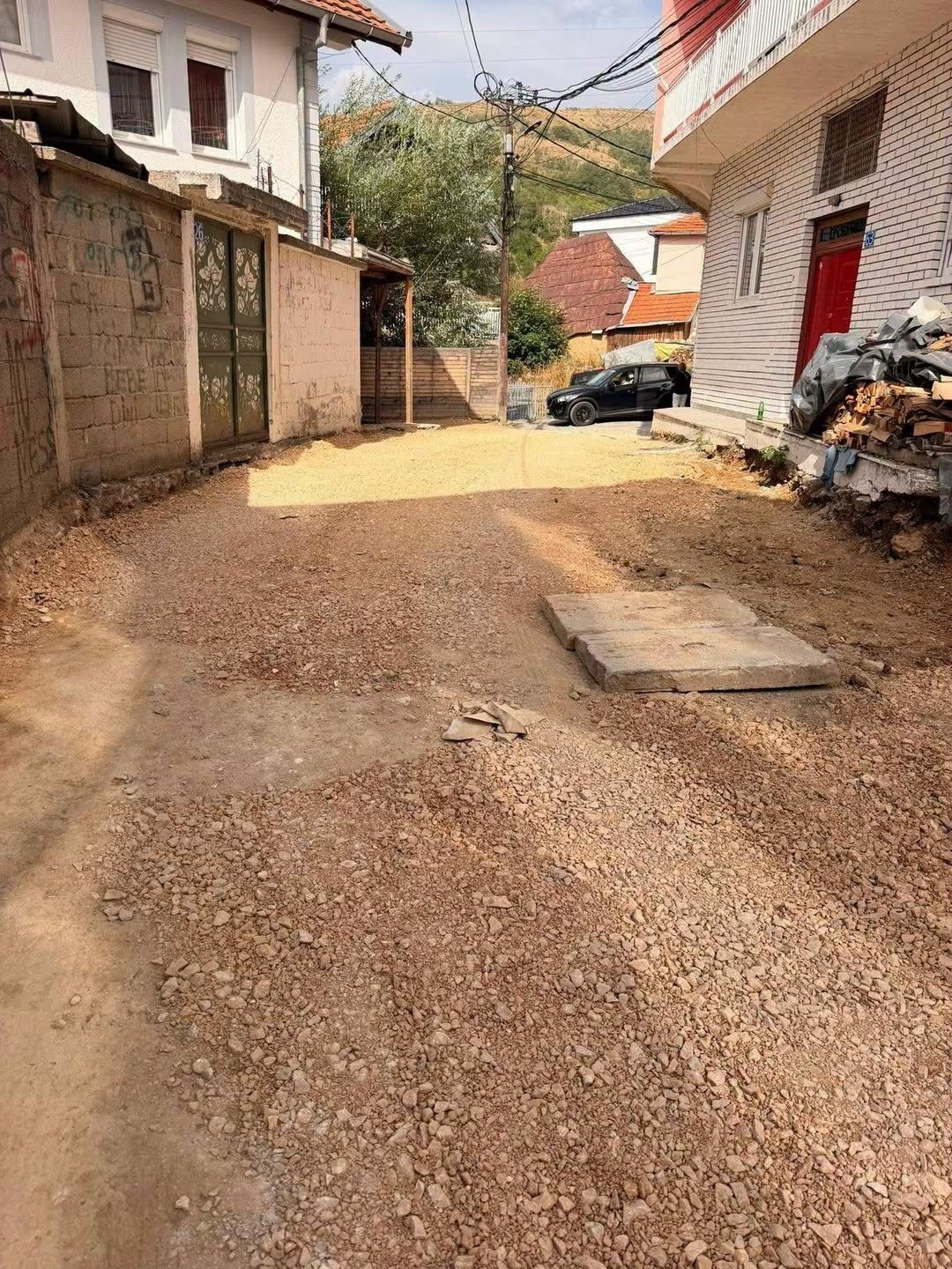 Vazhdojnë punimet infrastrukturore në fshatin Radeshë